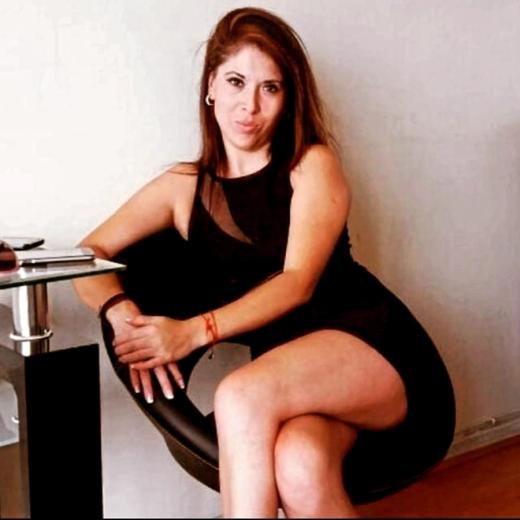 Acompañante madura soltera