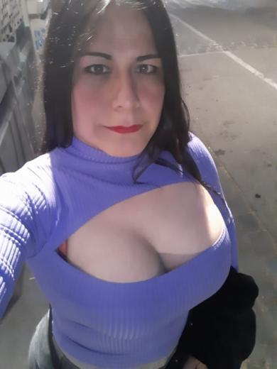 Sexy trans extranjera fotos reales grandes tetas