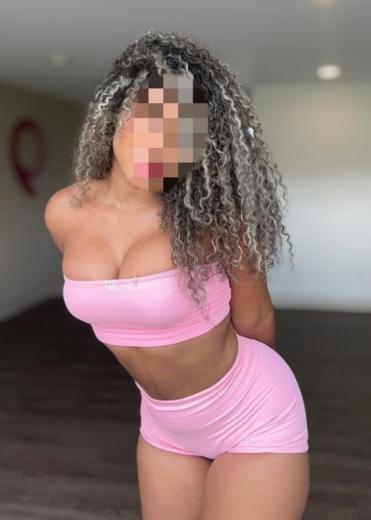 Emili mamacita rica