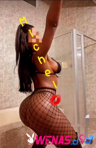 Viernes y nuestras modelos sienten el calorcito 