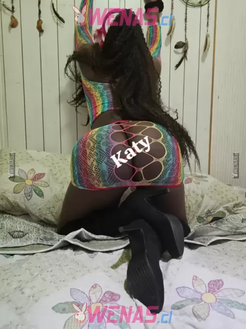 SENSUAL CARIOSA KATITA TRAVIESA EN LA CAMA BESADOR
