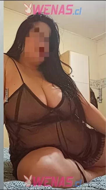 Nueva en la Comuna papi,Hermosa Milf Voluptuosa