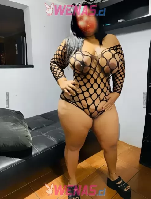 Colombiana voluptuosa culona y tetona