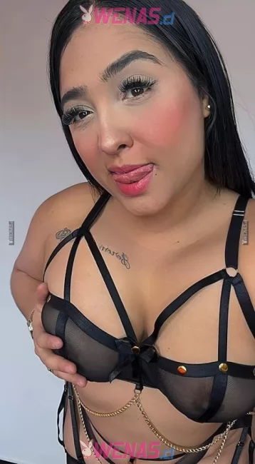 Recien llegada mujer culona